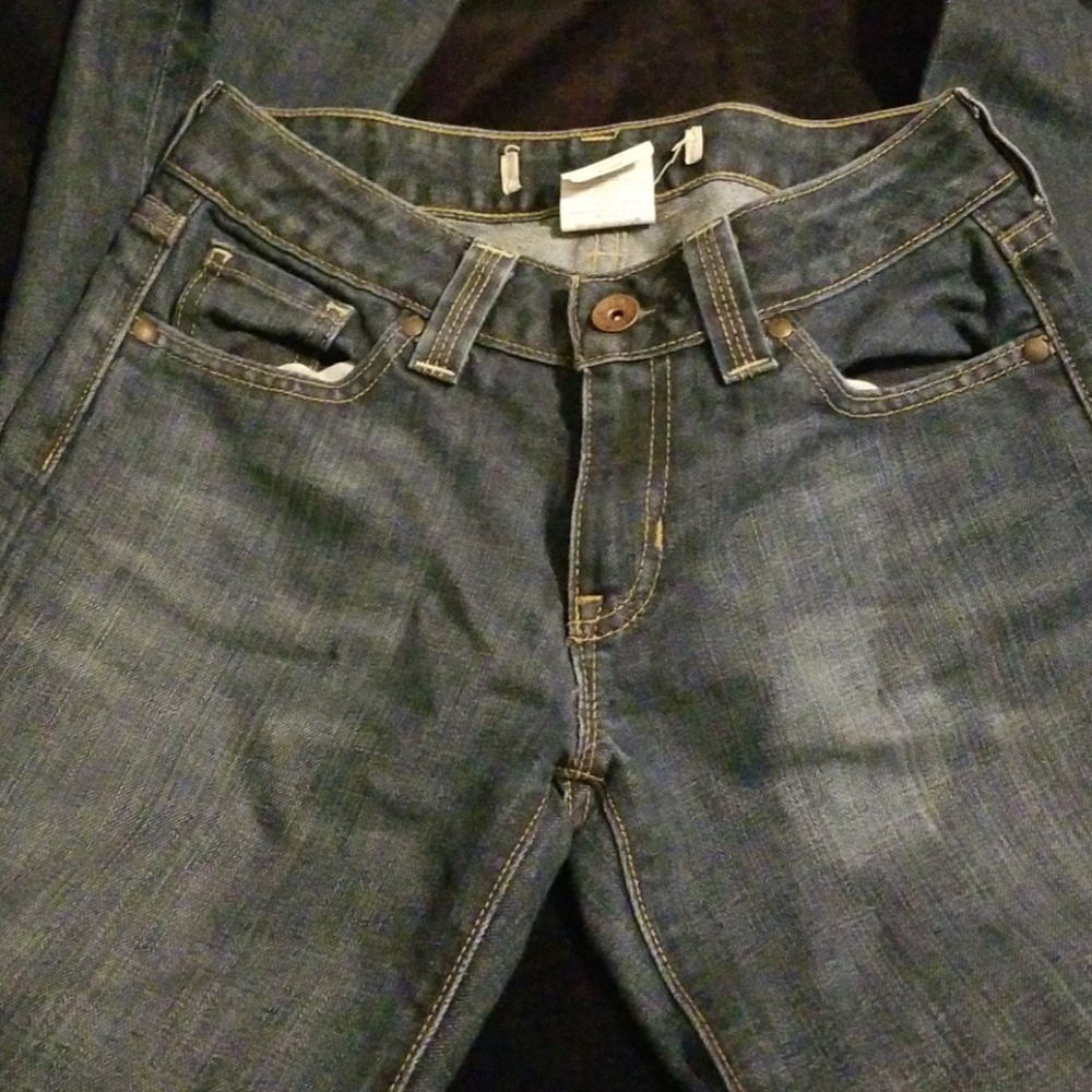 5 pocket Gap jean